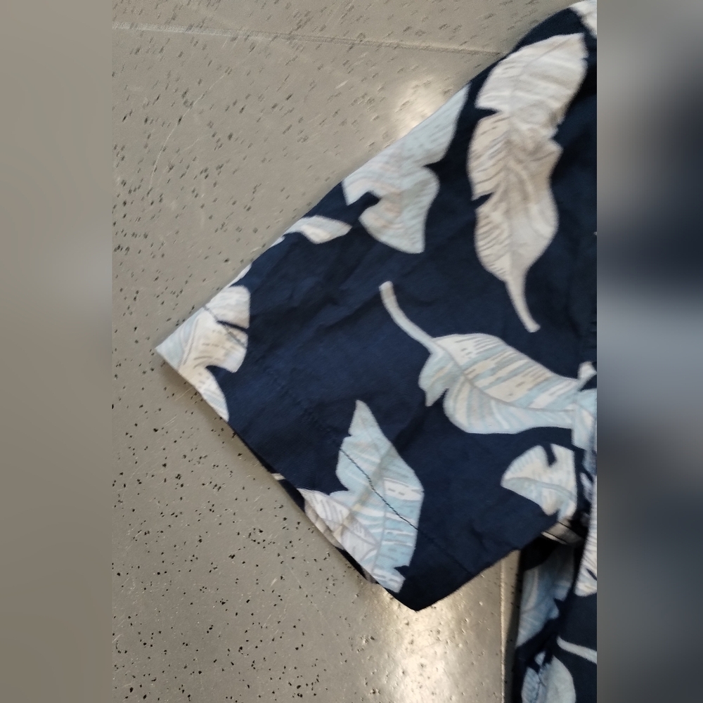 SONOMA Leaf Print Vacation Shirt Blue & White Hawaii Casual Shirts Boy button up - Picture 9 of 11